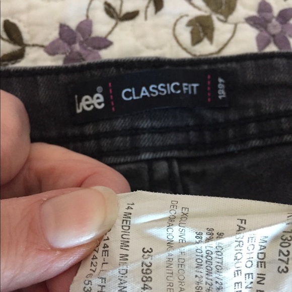 Jeans - Picture 3 of 3